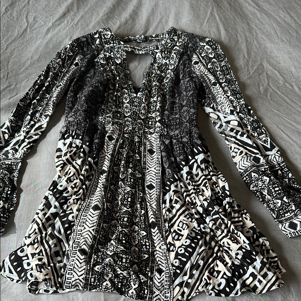 Black and White Patterned Blouse